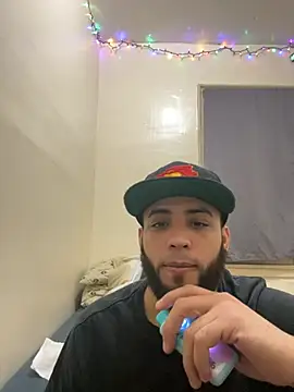 LeoPR00 online show from 01/11/26, 10:48