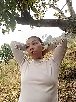 Snapshot of -Miu-98 chatting on 12/23/25, 12:30 -Miu-98 online show from 12/23/25, 12:30