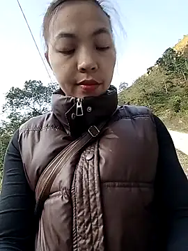 Snapshot of -Miu-98 chatting on 01/18/26, 01:31 -Miu-98 online show from 01/18/26, 01:31