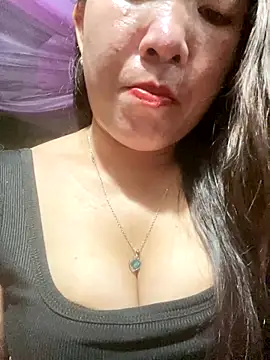 Luna-ass online show from 10/15/25, 12:27