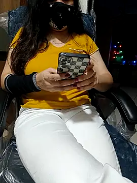 Snapshot of sassy_aly007 chatting on 11/08/25, 05:23 sassy aly007 online show from 11/08/25, 05:23