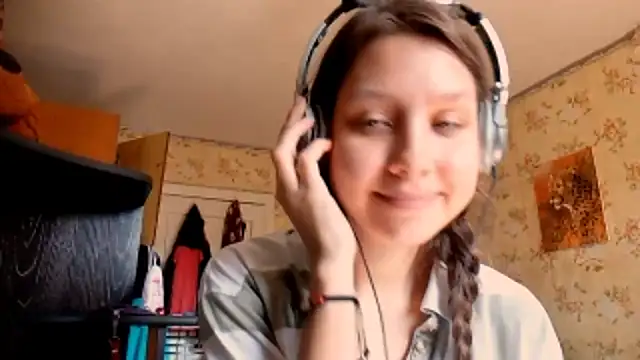 QutieDaSweet online show from 09/18/25, 07:32