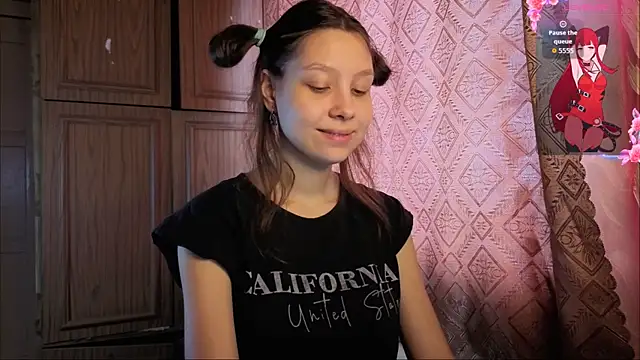 QutieDaSweet online show from 12/14/25, 09:03