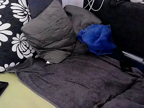 IncredibleGlaze78 online show from 01/16/26, 09:57