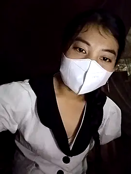 Snapshot of Damhan12 chatting on 09/18/25, 04:58 Damhan12 online show from 09/18/25, 04:58