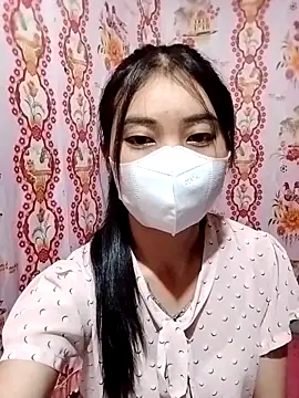 Snapshot of Damhan12 chatting on 09/29/25, 10:20 Damhan12 online show from 09/29/25, 10:20