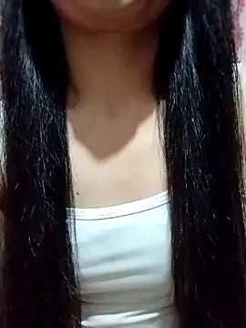 Snapshot of Damhan12 chatting on 10/11/25, 02:33 Damhan12 online show from 10/11/25, 02:33