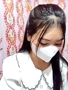 Snapshot of Damhan12 chatting on 10/16/25, 02:01 Damhan12 online show from 10/16/25, 02:01