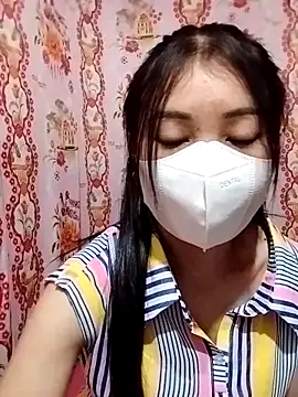 Snapshot of Damhan12 chatting on 10/23/25, 06:56 Damhan12 online show from 10/23/25, 06:56