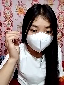 Snapshot of Damhan12 chatting on 11/01/25, 03:19 Damhan12 online show from 11/01/25, 03:19