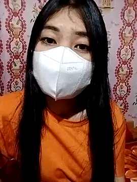 Snapshot of Damhan12 chatting on 11/05/25, 12:05 Damhan12 online show from 11/05/25, 12:05