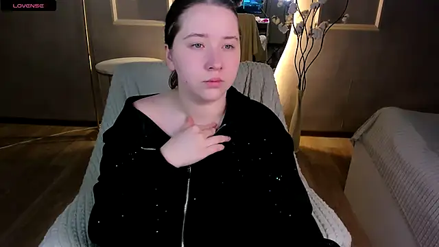 Selena Muse online show from 11/14/25, 05:39