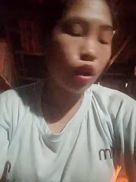 Luyen004 online show from 10/04/25, 11:14