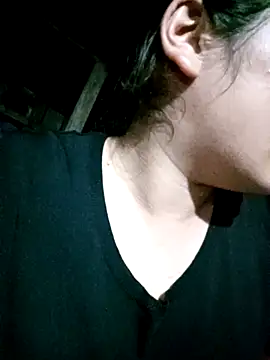 Luyen004 online show from 03/24/26, 02:00