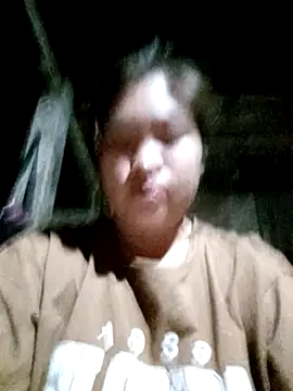 Luyen004 online show from 04/12/26, 09:42