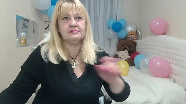 EmmaEllison online show from 10/03/25, 11:51