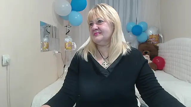 EmmaEllison online show from 10/04/25, 12:03