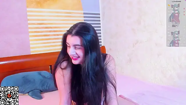 Snapshot of MelanieMooor chatting on 12/15/25, 05:17 MelanieMooor online show from 12/15/25, 05:17