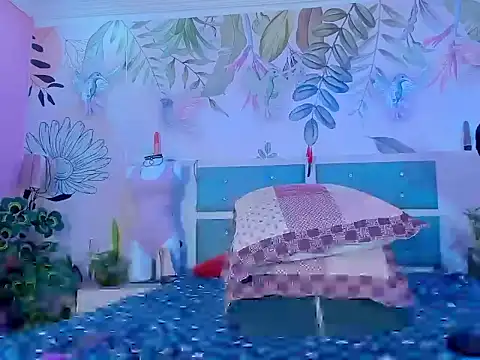 sweet lulu sofia online show from 10/02/25, 08:49