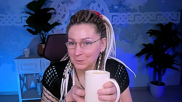 Snapshot of UmaSpace chatting on 12/15/25, 05:12 UmaSpace online show from 12/15/25, 05:12