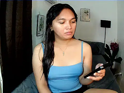 Nikki Karishma online show from 09/17/25, 04:52