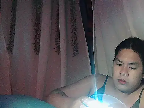 Huntrix2025 online show from 12/22/25, 01:30