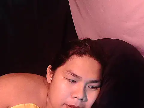Snapshot of Huntrix2025 chatting on 06/24/26, 05:17 Huntrix2025 online show from 06/24/26, 05:17