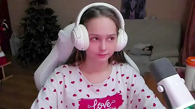 SharybbFace online show from 12/04/25, 03:10