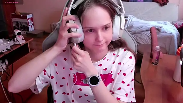 SharybbFace online show from 04/15/26, 03:08