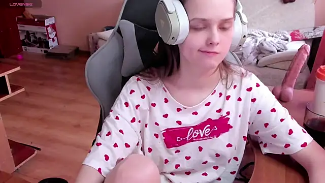 SharybbFace online show from 04/16/26, 03:02