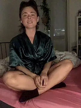 Mia Winters online show from 10/24/25, 06:59