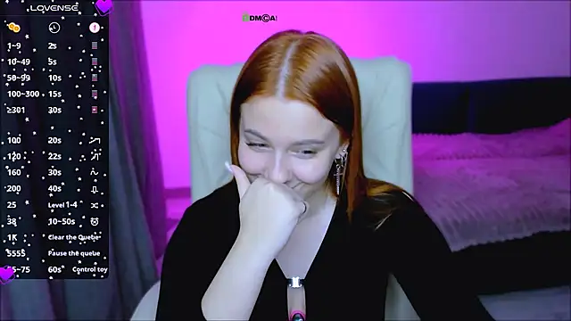 red  dizzy online show from 10/08/25, 08:28