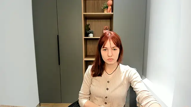 Snapshot of JenineTabora chatting on 09/17/25, 07:54 JenineTabora online show from 09/17/25, 07:54