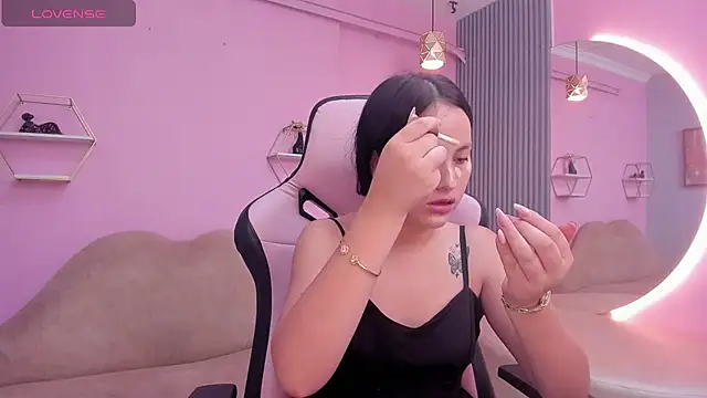 Snapshot of sofi__18_ chatting on 01/06/26, 05:16 sofi 18 online show from 01/06/26, 05:16