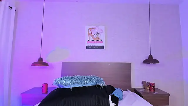 cloehill  online show from 11/19/25, 12:38