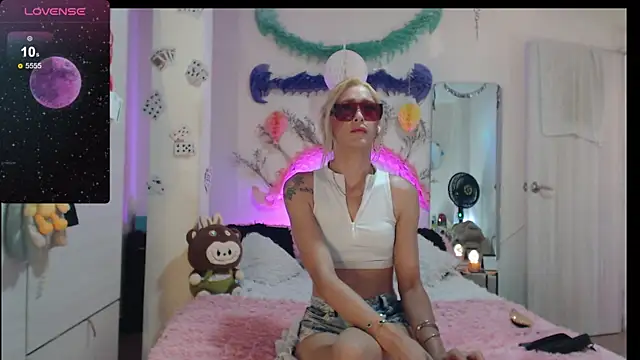 danny 1hotcute online show from 07/07/26, 04:33