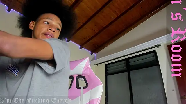 Snapshot of jordan_mm420 chatting on 11/03/25, 03:08 jordan mm420 online show from 11/03/25, 03:08