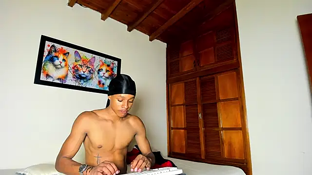 Snapshot of jordan_mm420 chatting on 11/22/25, 08:57 jordan mm420 online show from 11/22/25, 08:57