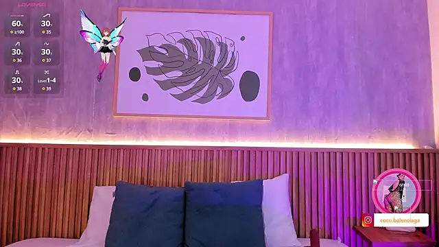 Coco-balenciaga online show from 10/30/25, 11:44