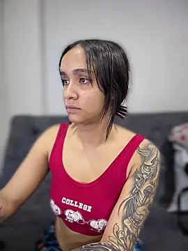 Isabella-Teen online show from 02/13/26, 01:23