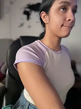 Isabella-Teen online show from 05/11/26, 01:17