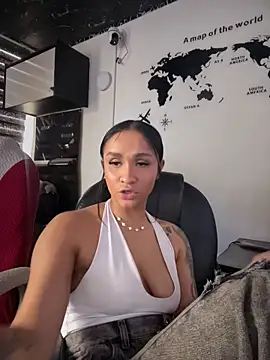 Isabella-Teen online show from 05/31/26, 06:09