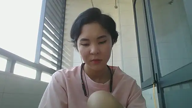 Snapshot of JennyCarpenter chatting on 10/02/25, 01:23 JennyCarpenter online show from 10/02/25, 01:23