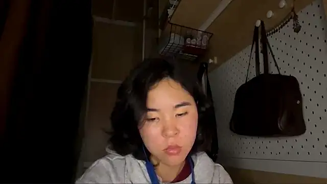 JennyCarpenter online show from 04/29/26, 05:33