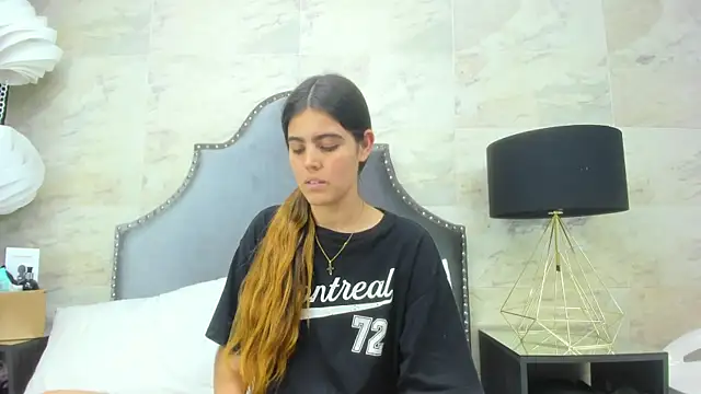 isabel 09 online show from 07/24/26, 07:34