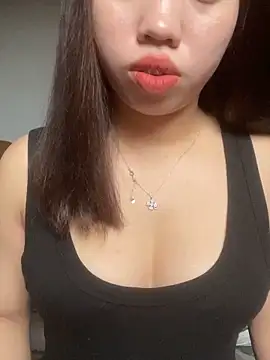 Snapshot of Rose-babyx chatting on 02/10/26, 02:26 Rose-babyx online show from 02/10/26, 02:26