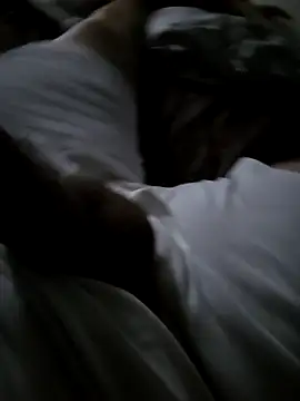 Snapshot of matatan0323 chatting on 10/16/25, 10:33 matatan0323 online show from 10/16/25, 10:33