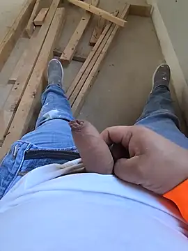 Snapshot of matatan0323 chatting on 02/02/26, 05:00 matatan0323 online show from 02/02/26, 05:00