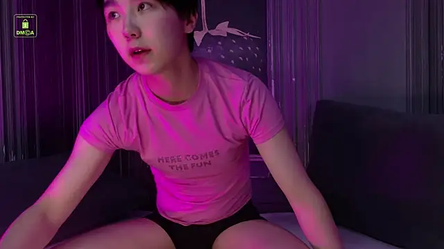 HeejinWang online show from 05/18/26, 04:29