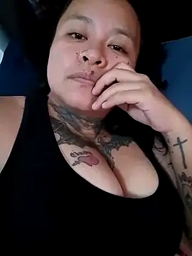 Snapshot of agnesvela chatting on 10/17/25, 06:16 agnesvela online show from 10/17/25, 06:16